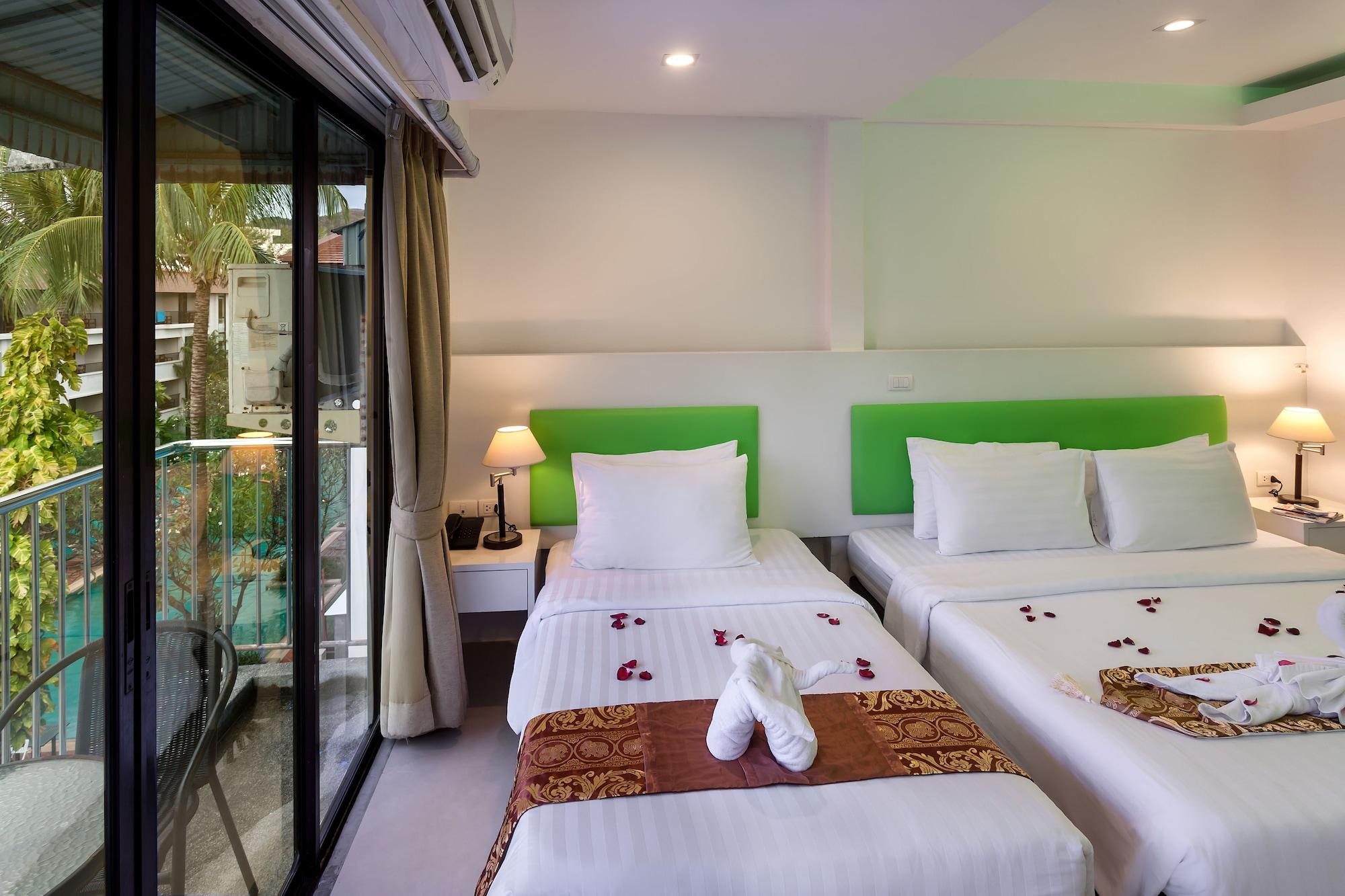 Armoni Patong Beach Hotel Esterno foto
